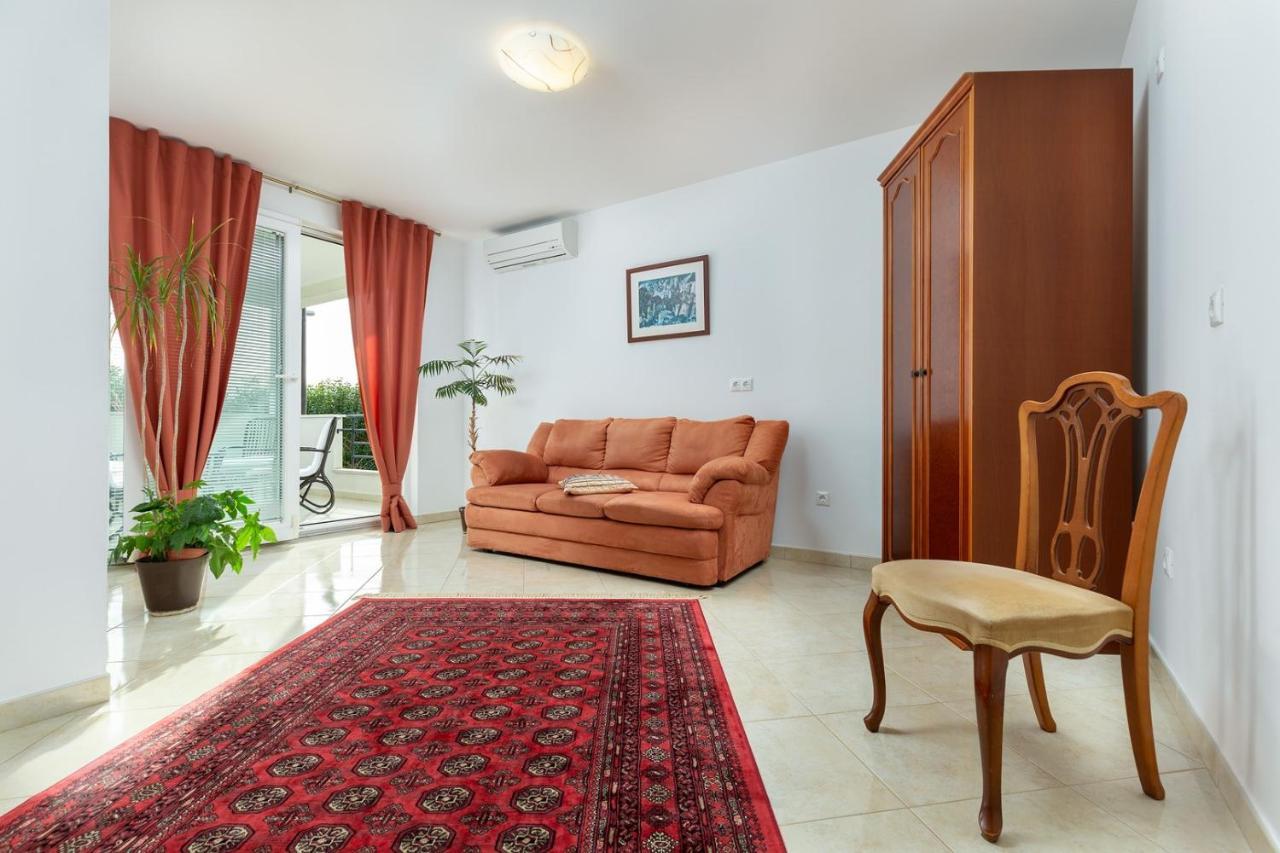 Holiday Apartment Suzana Rovinj Exterior foto